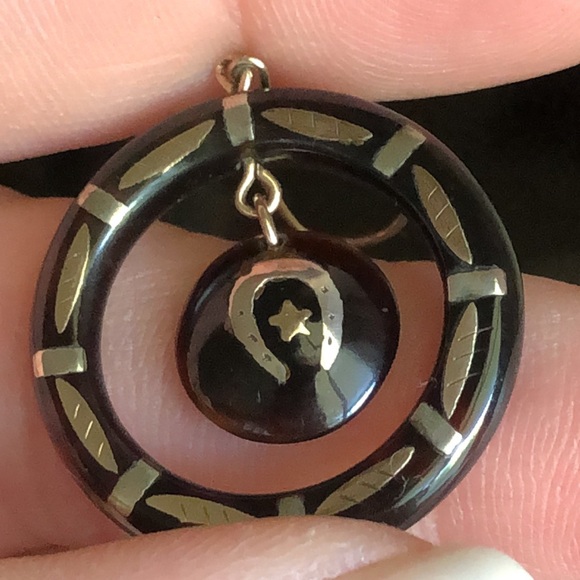 Victorian pique tortoise shell earrings - Picture 6 of 16